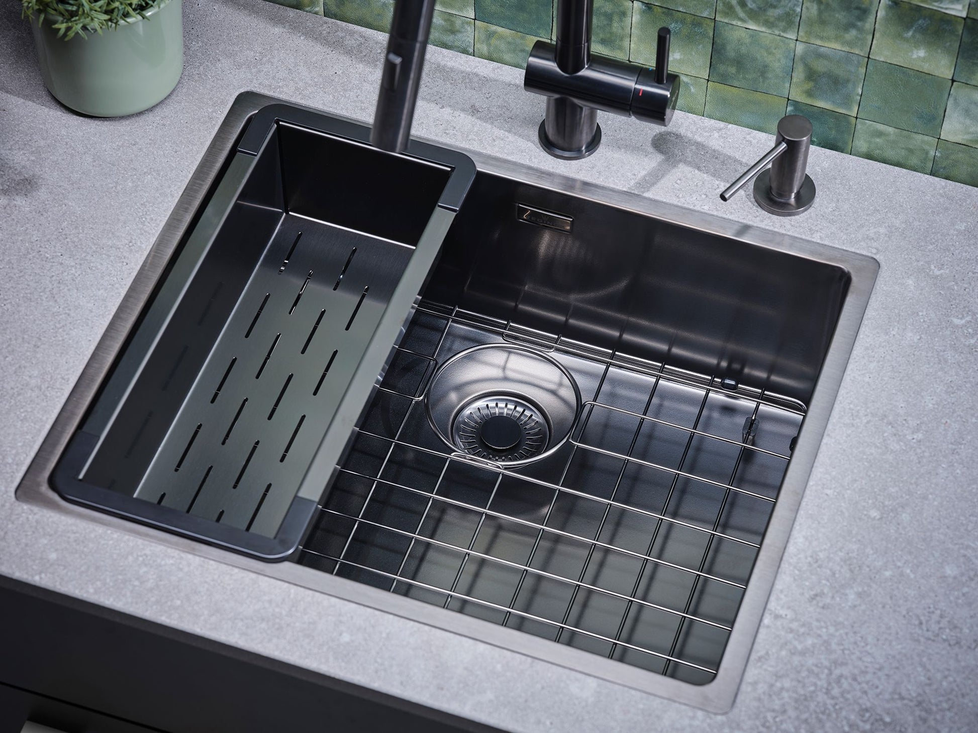 Reginox Colander New York Gun Metal II R39175